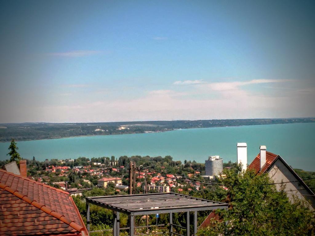 Azur Villa Balatonalmadi Exterior photo