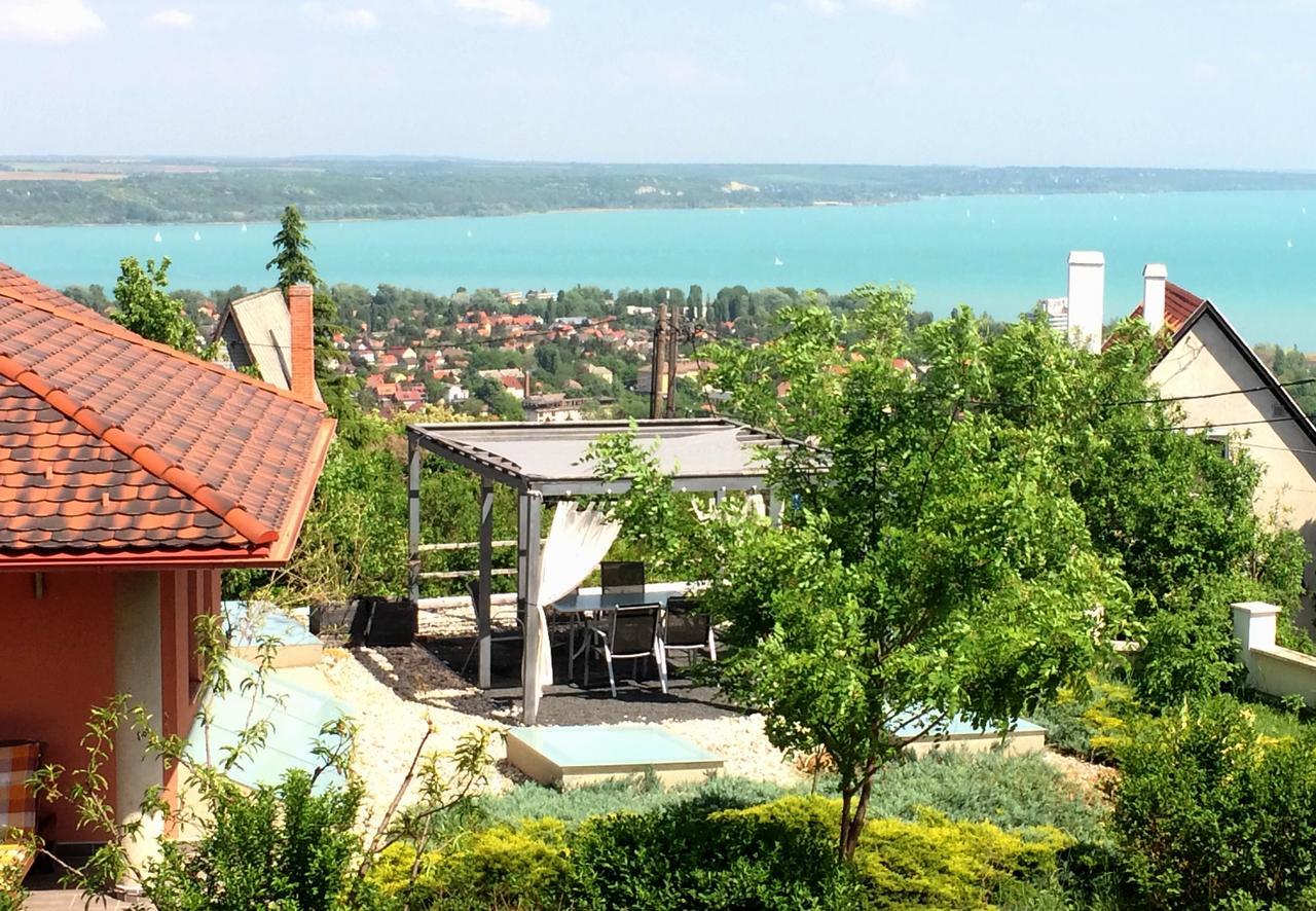 Azur Villa Balatonalmadi Exterior photo